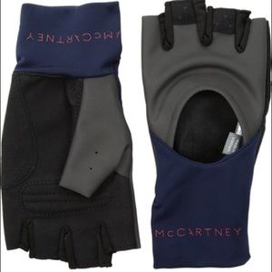 NWOT Stella McCartney Adidas Training Gloves